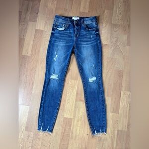 Pistola Distressed Skinny Jeans